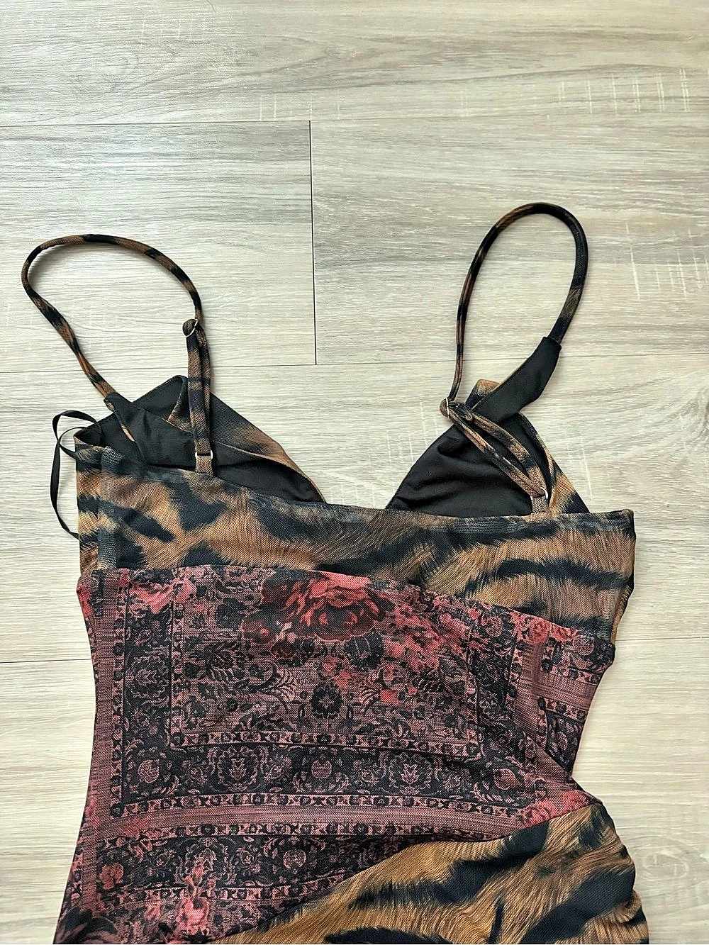 NWOT Princess Polly Syrefena Halter Mini Dress Animal Multi US 4 - Picture 4 of 8